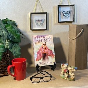 “ROYALE AIRS”. by Sharon Shin